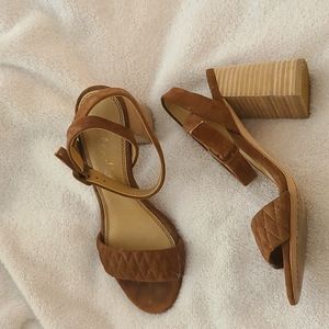 Splendid brown suede stacked heels